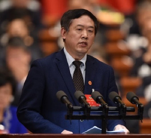 徐輝在全國政協(xié)十二屆四次會議第四次全體會議上作大會發(fā)言